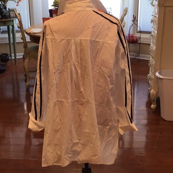 NWT Stylewe White Cotton Button down with Two Black Stripes on the arms. - Picture 3 of 5